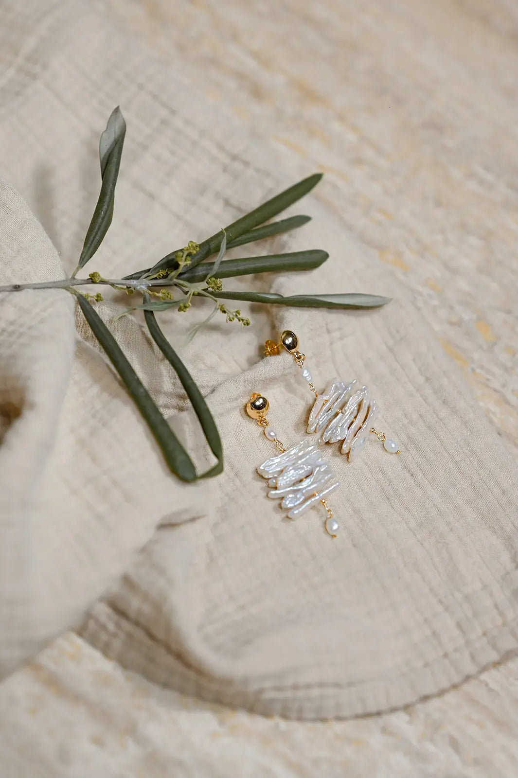 Boucles d'Oreilles Ezra – Perles d'Eau Douce et Plaqué Or - Beurlie