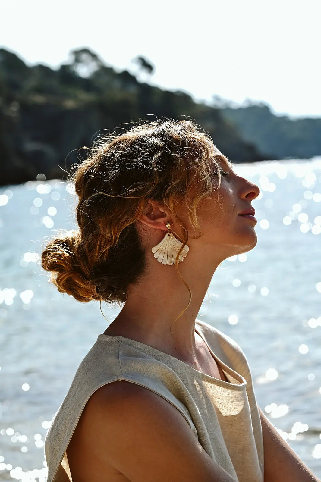Boucles d'Oreilles Hélène – Coquillage Nacré et Plaqué Or - Beurlie