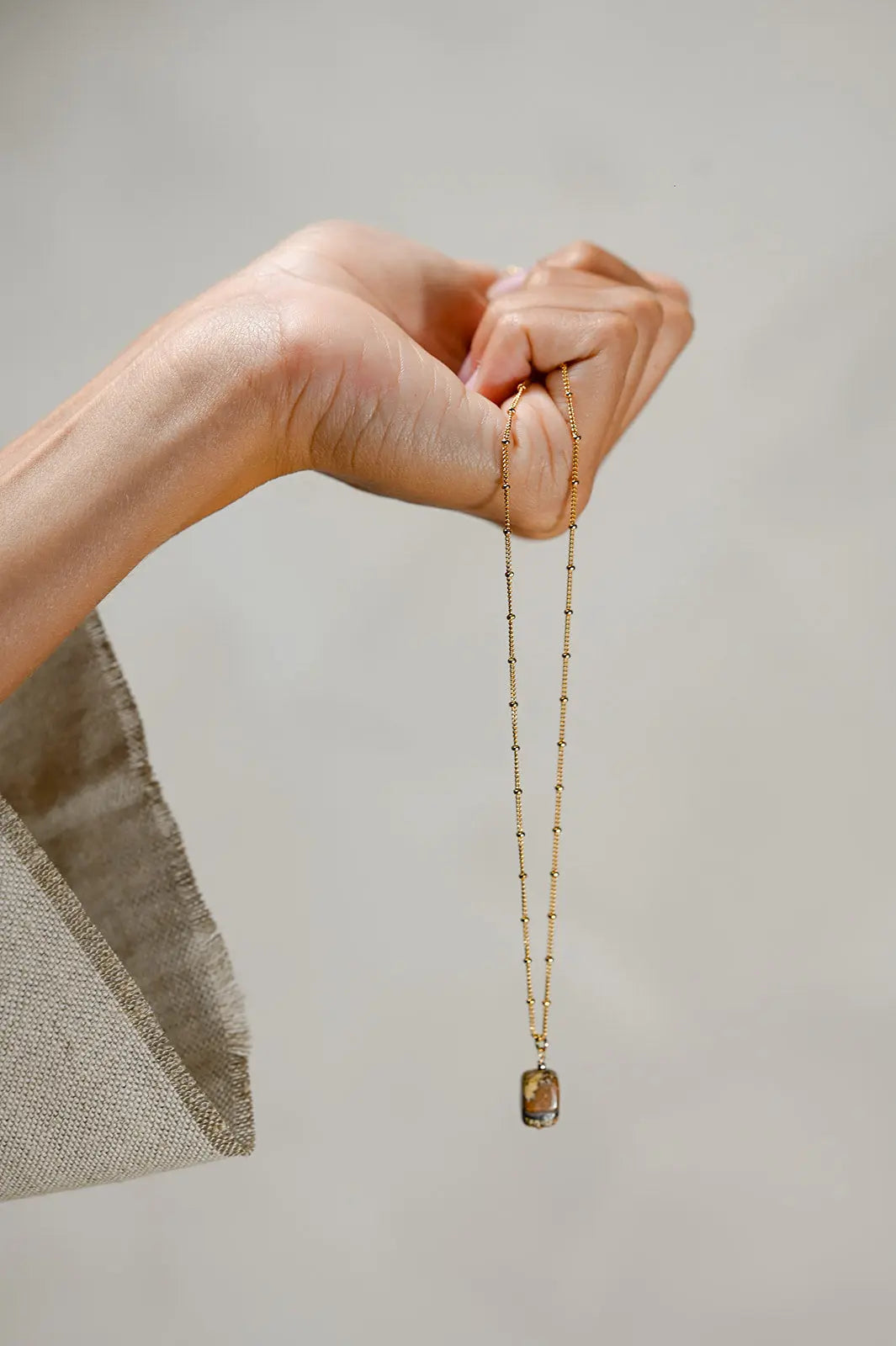 Collier Pendentif Jaspe du Désert - Beurlie