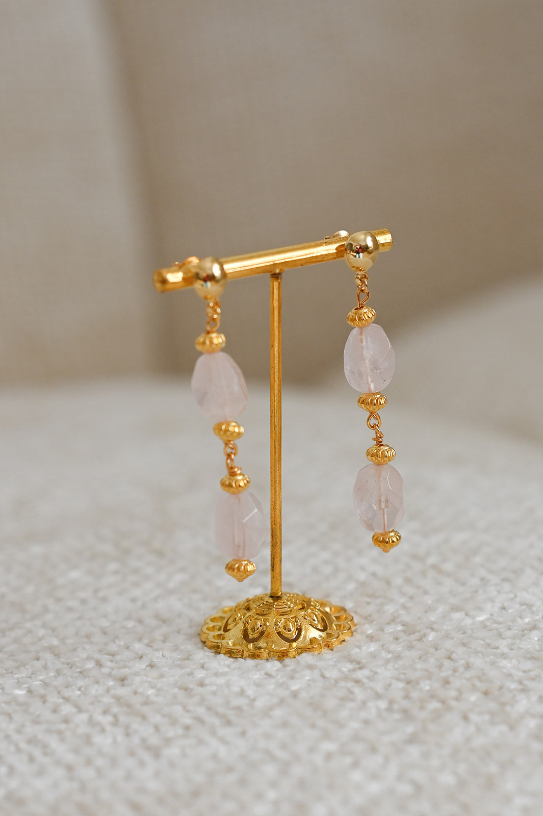 Boucles Caroline quartz rose - L'atelier de Clotilde