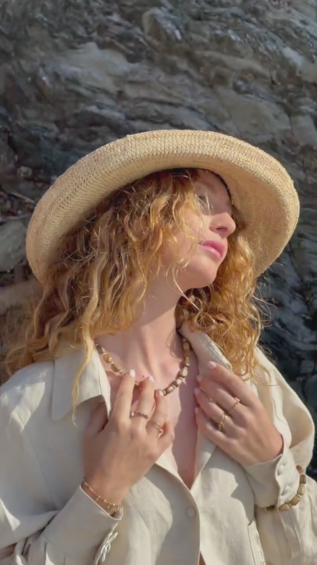 Charger et lire la vidéo dans la visionneuse de la Galerie, Chapeau Justine – Chapeau de Paille Naturelle